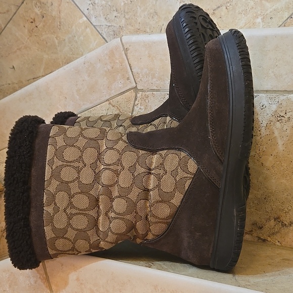 COACH Sherman Signature Brown Winter Snow Boots sz 7/B Jacquard & Suede Shoes - Picture 3 of 4